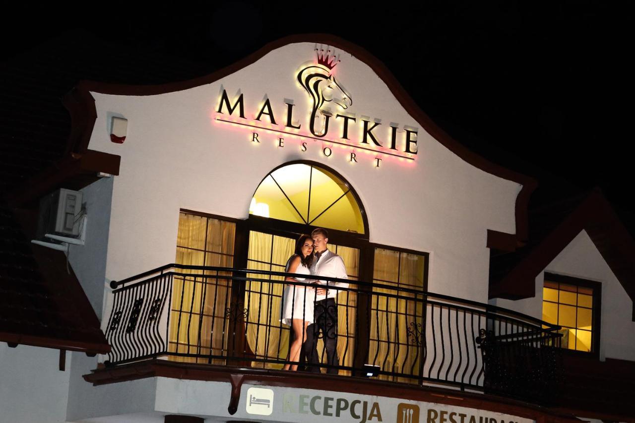 Malutkie Resort ラドムスコ エクステリア 写真