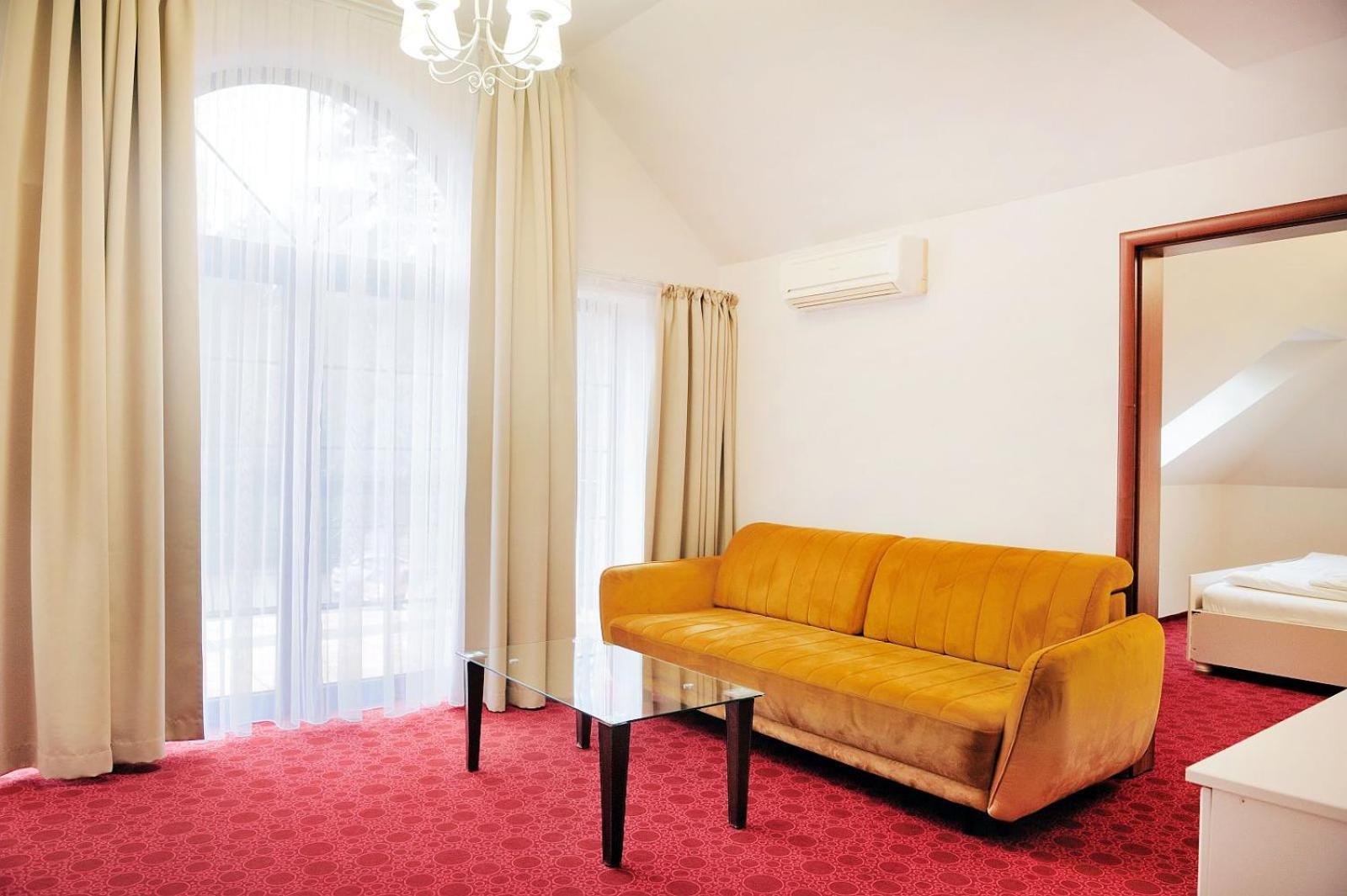 Malutkie Resort ラドムスコ エクステリア 写真