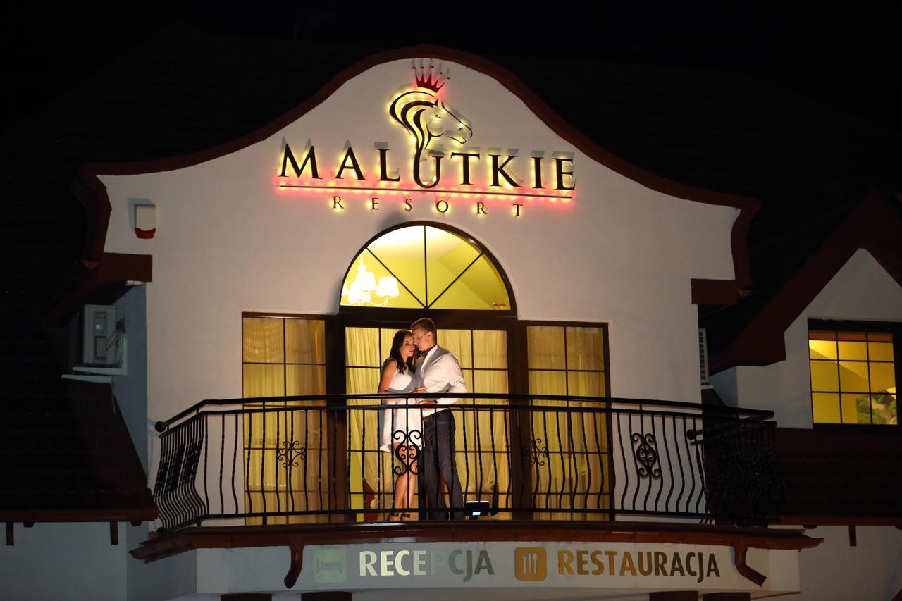 Malutkie Resort ラドムスコ エクステリア 写真